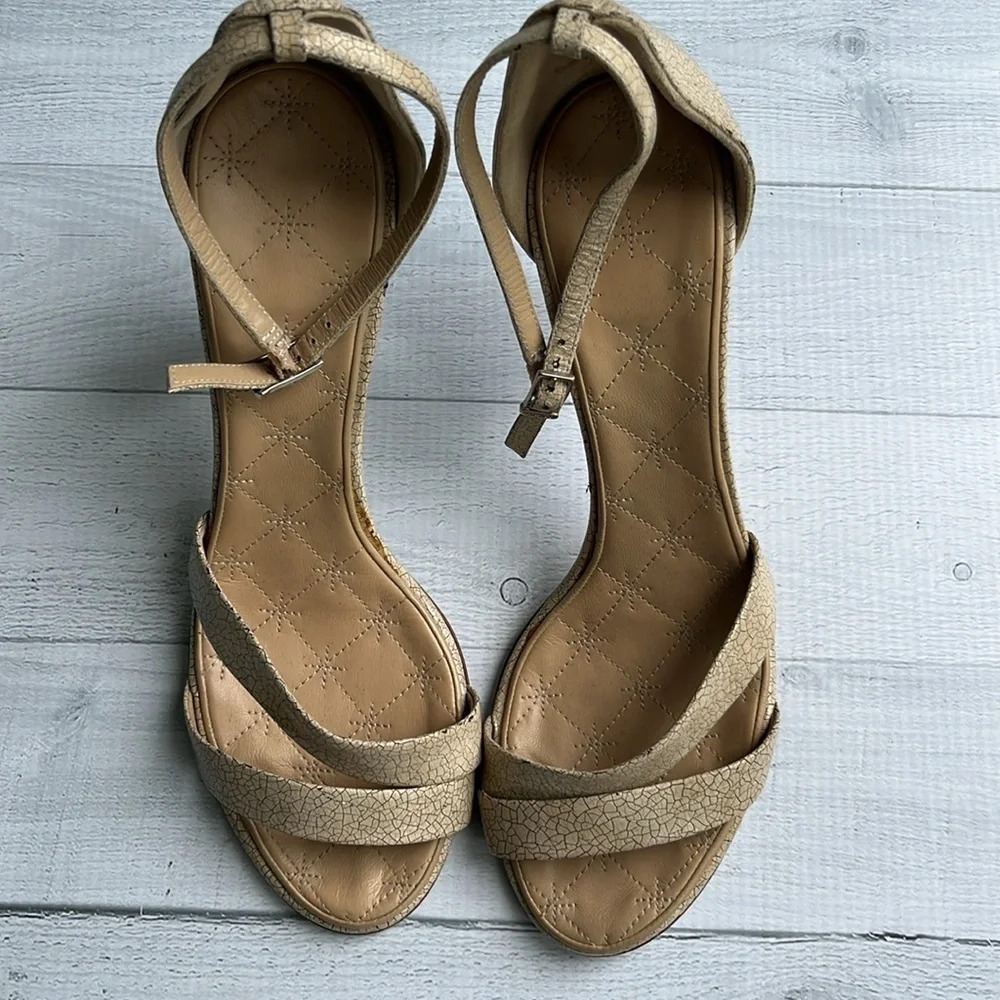 Vintage CHANEL 2005 D’Orsay Beige Pumps Size 38/8 - Picture 8 of 14